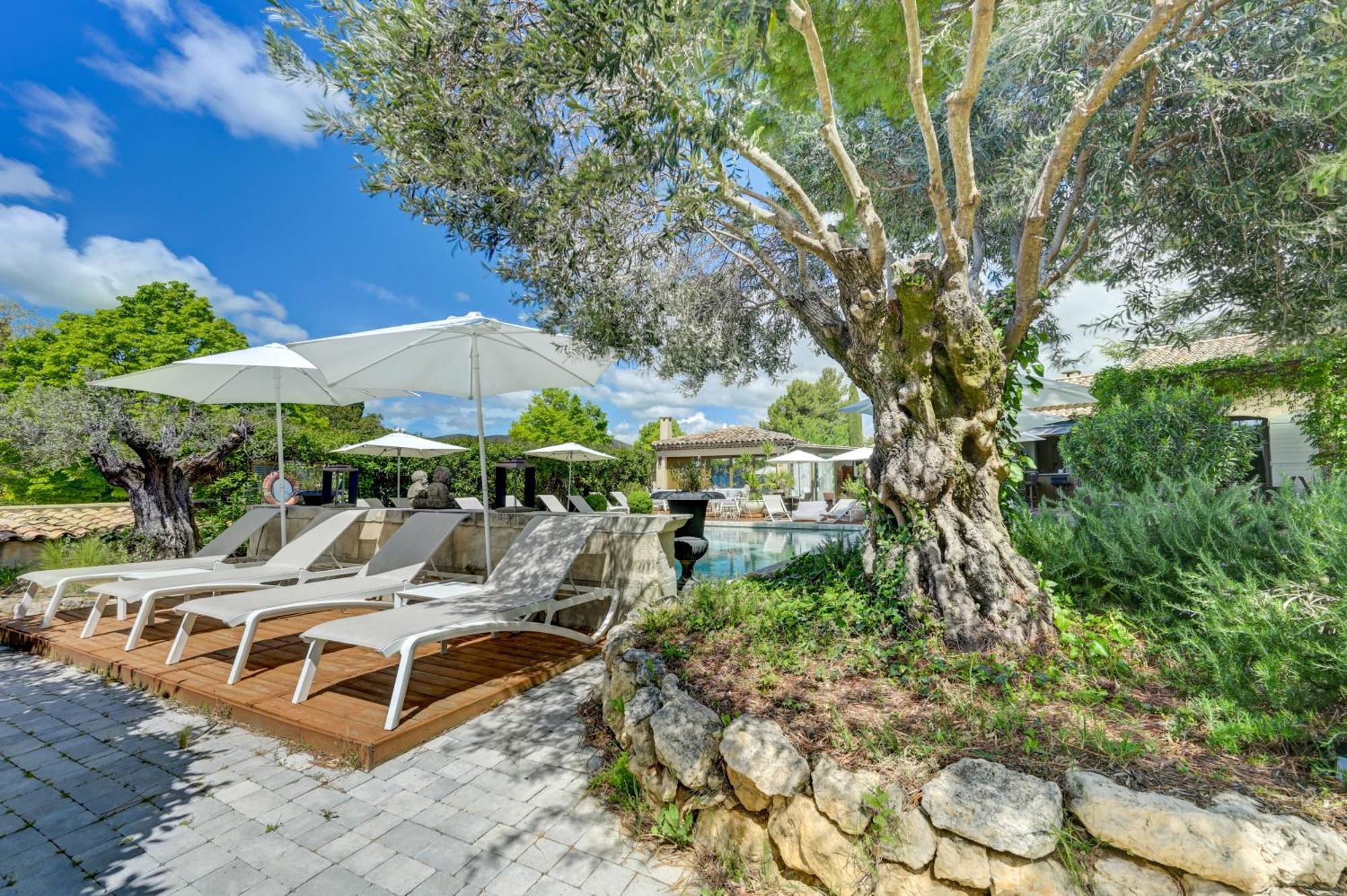 Hotel Bastide & Spa - Villa De Лурмарин Экстерьер фото